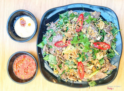 Gỏi bò nộm rau thơm