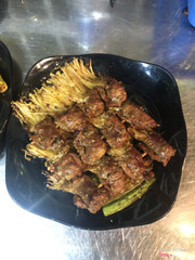 Bắp bò cuộn nấm kim châm