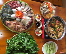 Nhà hàng Phố Mây - 013 Cầu Mây - Sapa