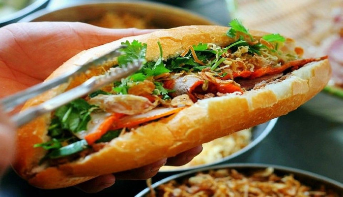 Bách Du - Bánh Mì & Cà Phê Đà Nẵng - Nguyễn Cửu Vân