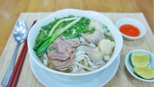 Phở Việt Hà Nội - Phở Bò & Miến Gà - Đồng Khởi