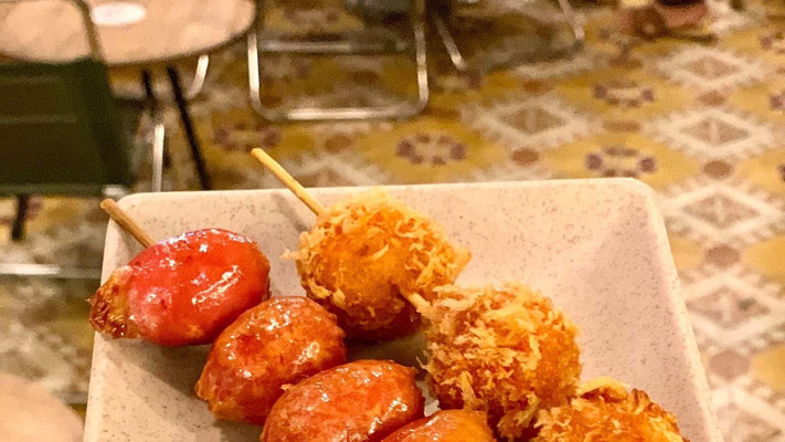 Bụi Cafe - 75 Đặng Thai Mai