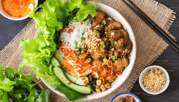 Bún Thịt Nướng Sài Gòn Xưa - Lý Thái Tổ