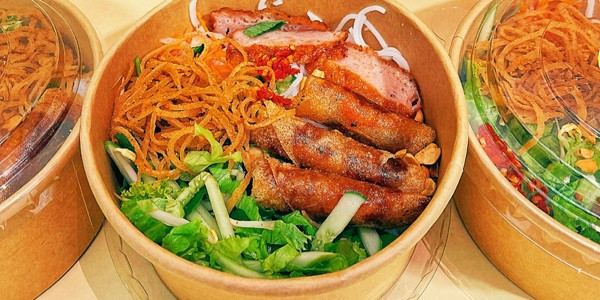 Tiệm Cô Năm- Bún Chả Giò Nem Nướng