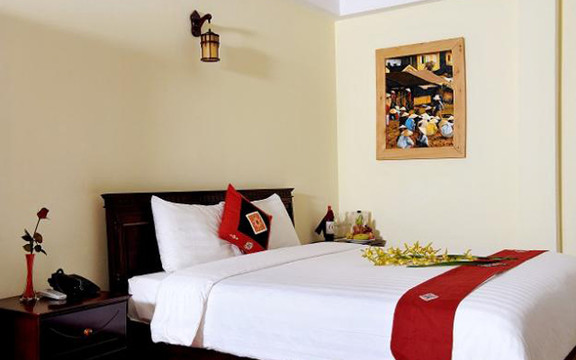 Thịnh Lộc Hotel - Tân Sơn Nhì