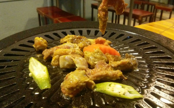 Hoàng Cầu Quán - Lẩu & Nướng