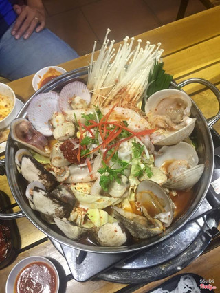 món lẩu hải sản Hàn Quốc mới lạ