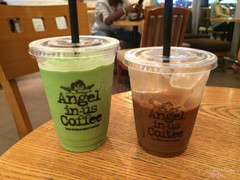 Các bạn vào angel in us nên uống Green Tea và Milk coffe VN nhé. Rất là tuyệt vời.