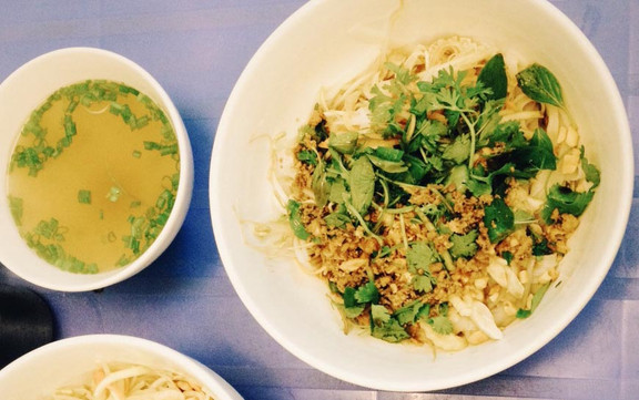 Phở Gà & Phở Trộn - Ngõ Thịnh Hào 1