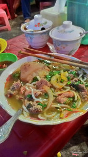 bún bò giò chả 35k