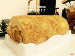 Bông lan cuộn trứng muối chà bông phomai