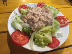 Salad cá ngừ