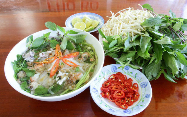 Lan Thư - Hủ Tiếu Nam Vang