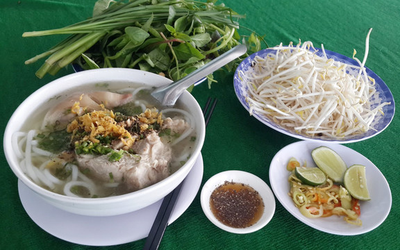 Út Hùng - Bánh Tráng Thịt Luộc & Bánh Canh Trảng Bàng