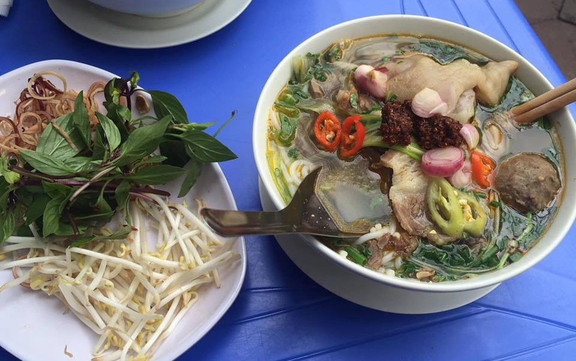 Bún Bò Huế - Ngô Sỹ Liên 