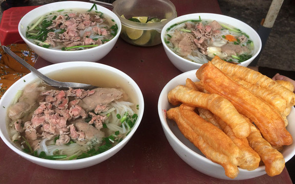 Tú Tuyên - Phở Bò, Cơm Rang & Mì Xào