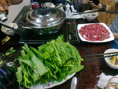 Lẩu bò nhúng mẻ