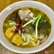 HÌNH THẬT - Bánh canh chả cua, giò heo