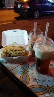 Macchiato + ts trân châu (cơm cháy mua chỗ khác :v )