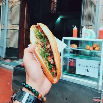 bánh mì thịt xiên nướng