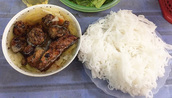 Bún Chả & Đồ Ăn Vặt - Nguyễn Trãi