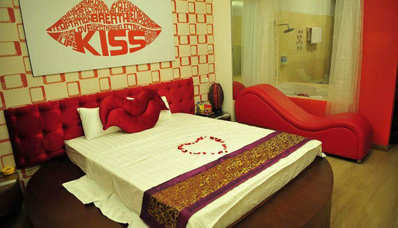 Kiss Hotel