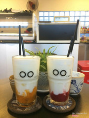 Yogurt đào + yogurt dâu