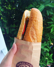 Bánh mì thịt nướng