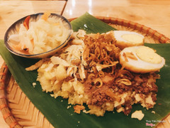 Xôi này tên “xôi xéo hàng gà” 55k 1 phần. 