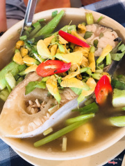 Canh chua cá tra