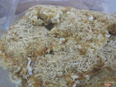 con nguyên kiện nè