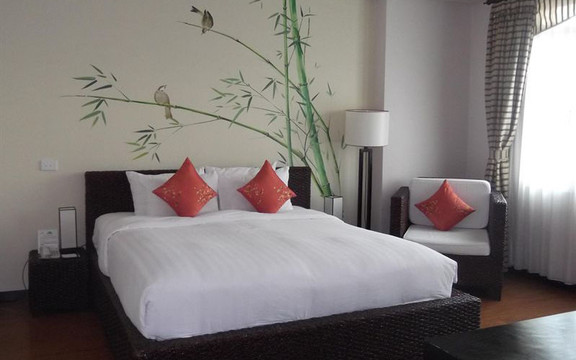 Anise Hotel - Quán Thánh