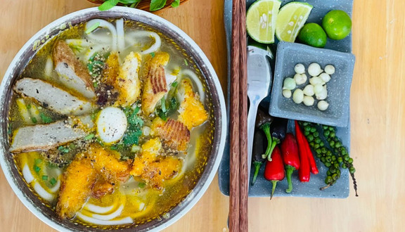 Nhà Tôm Tép - Bánh Canh Cá Lóc - Hà Thị Đát