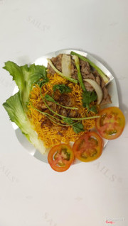 Mì bò xào củ hành