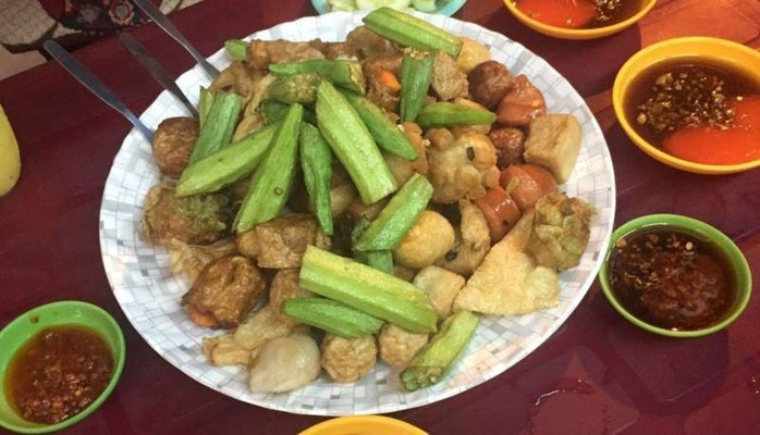 Tiệm Ăn Vặt Ngọc Gấu