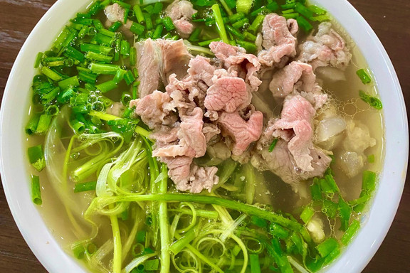 Cơm Tấm & Phở Lý Quốc Sư - Huỳnh Văn Luỹ