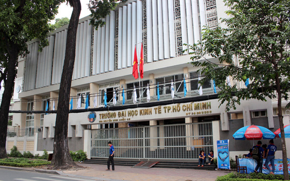 Trường Đại Học Kinh Tế