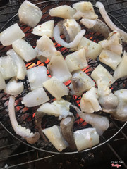 Mực nan sống nướng