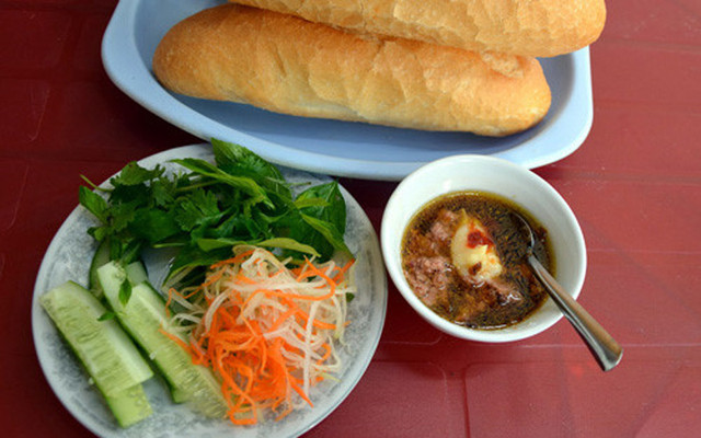 Cô Teo - Bánh Mì Chấm