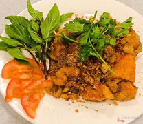 Cánh gà rang muối hongkong