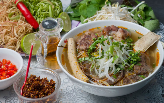 Bún O Ty