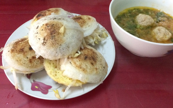 Bánh Canh, Bánh Căn & Bánh Mì Xíu Mại