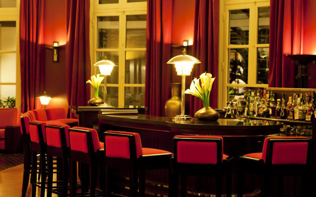 Le Gouverneur Bar - La Residence Hotel