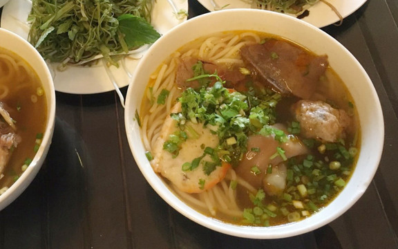 Nguyệt - Bún Bò Huế