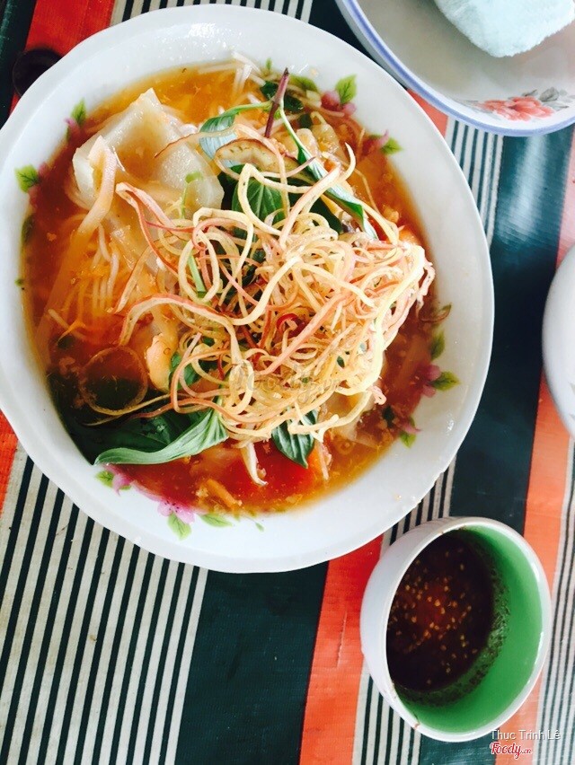 Bún riêu 12k/ tô
