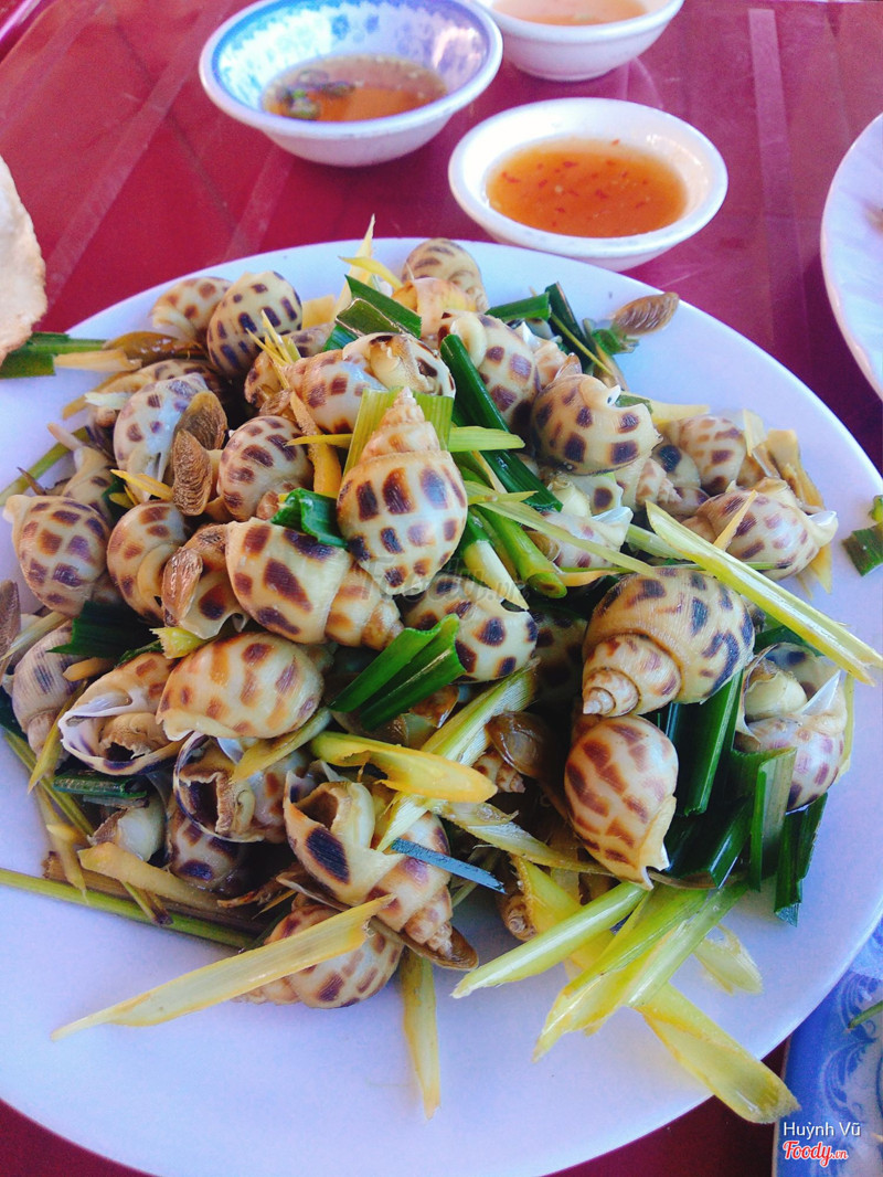 Ốc hương hấp sả