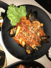 Tokbokki hải sản.