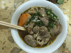 bún bò giò heo