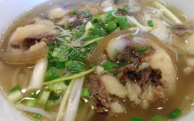 Phở Đuôi Bò Quý Hậu