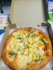 Pizza hải sản viền phô mai